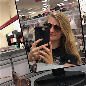 Meet your Posher, Jenna